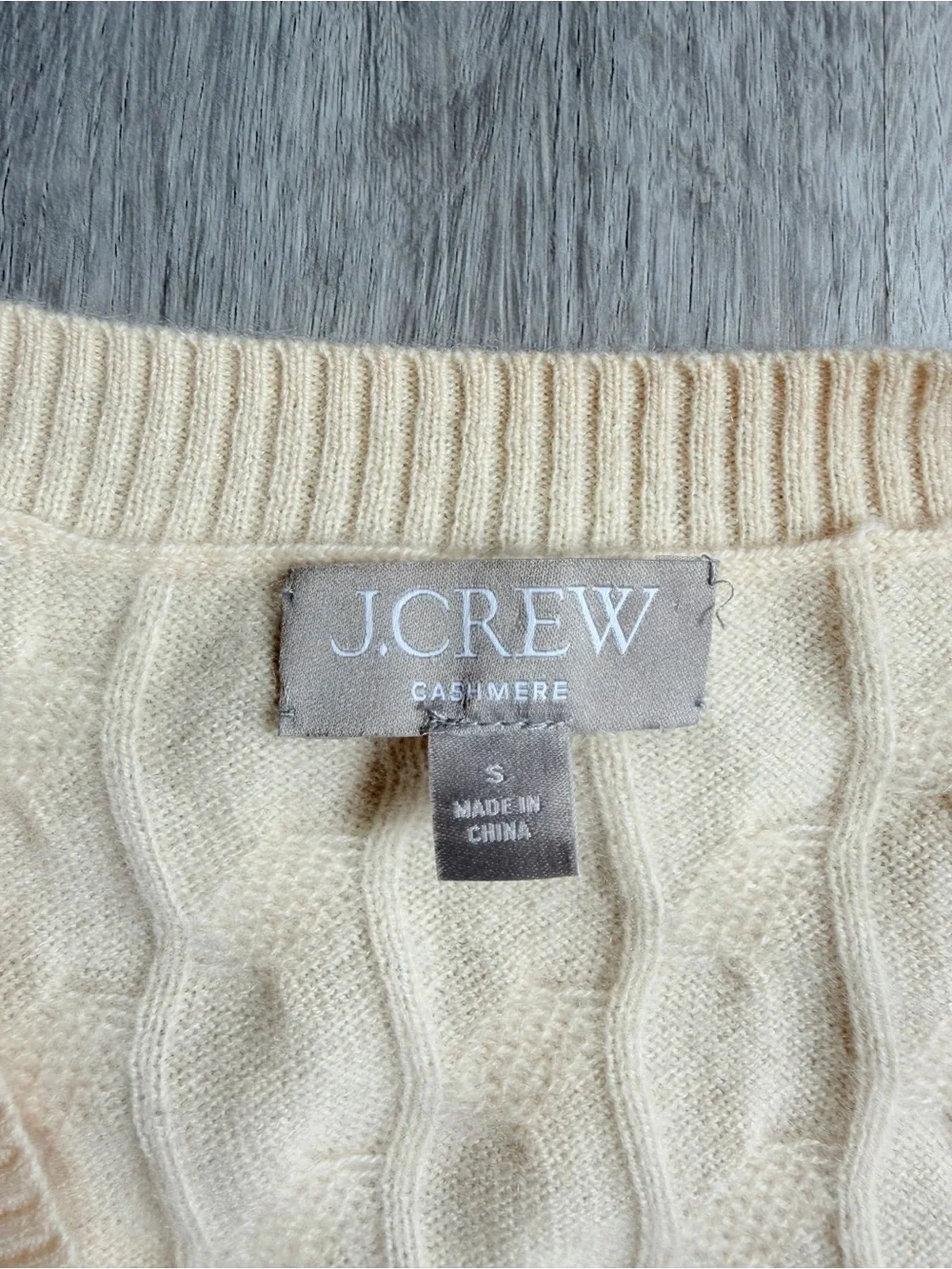 J.Crew 100% Cashmere Cable Knit Sweater Vest Cream Gold Button V-Neck Women's S